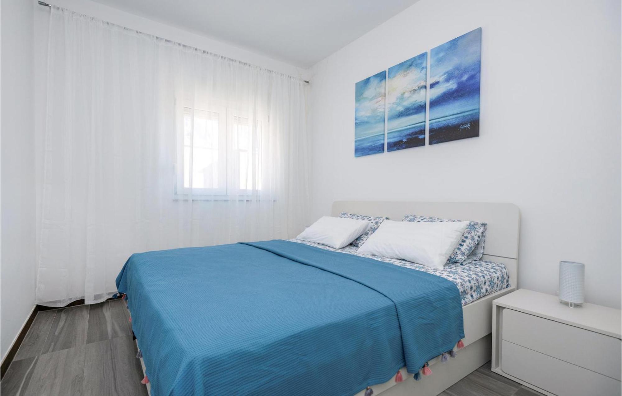 1 Bedroom Beautiful Apartment In Baska Voda Ngoại thất bức ảnh